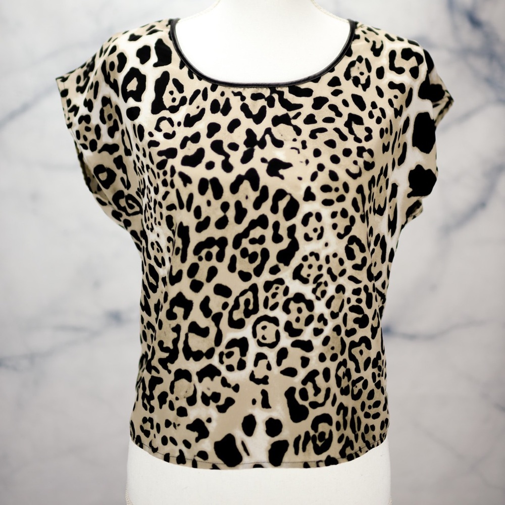 Leopard Dolman top - Picture 2 of 4
